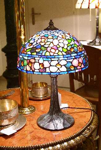 148-4866Tischlampe blau.jpg (32600 octets)